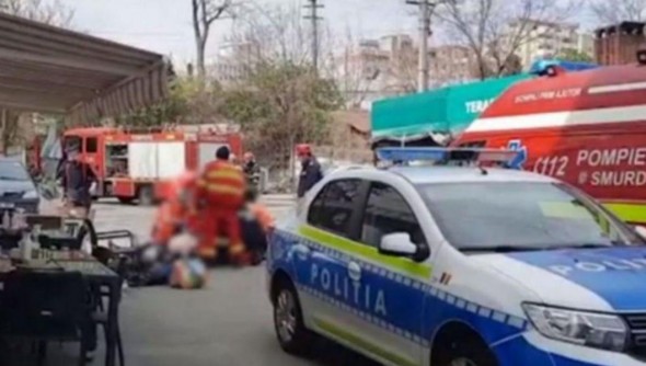 VIDEO // Un caz „George Floyd” în România. Un bărbat a murit în timp ce era imobilizat de poliţişti